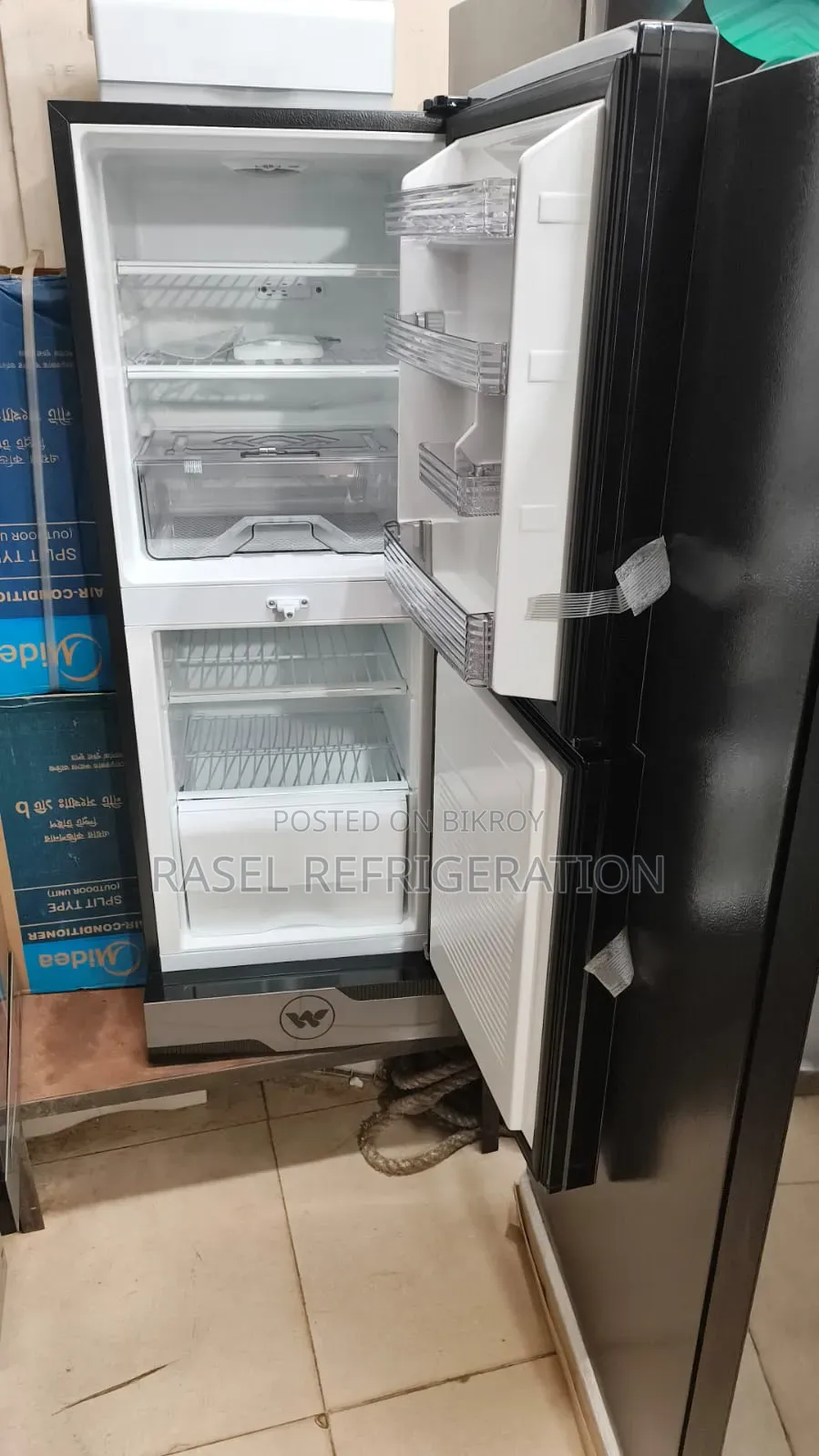Walton 207 Litre Refrigerator Model WFD-1h5-Gdel at 33% Discount.
