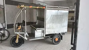 মোটরসাইকেল ২০২৫ সিলভার