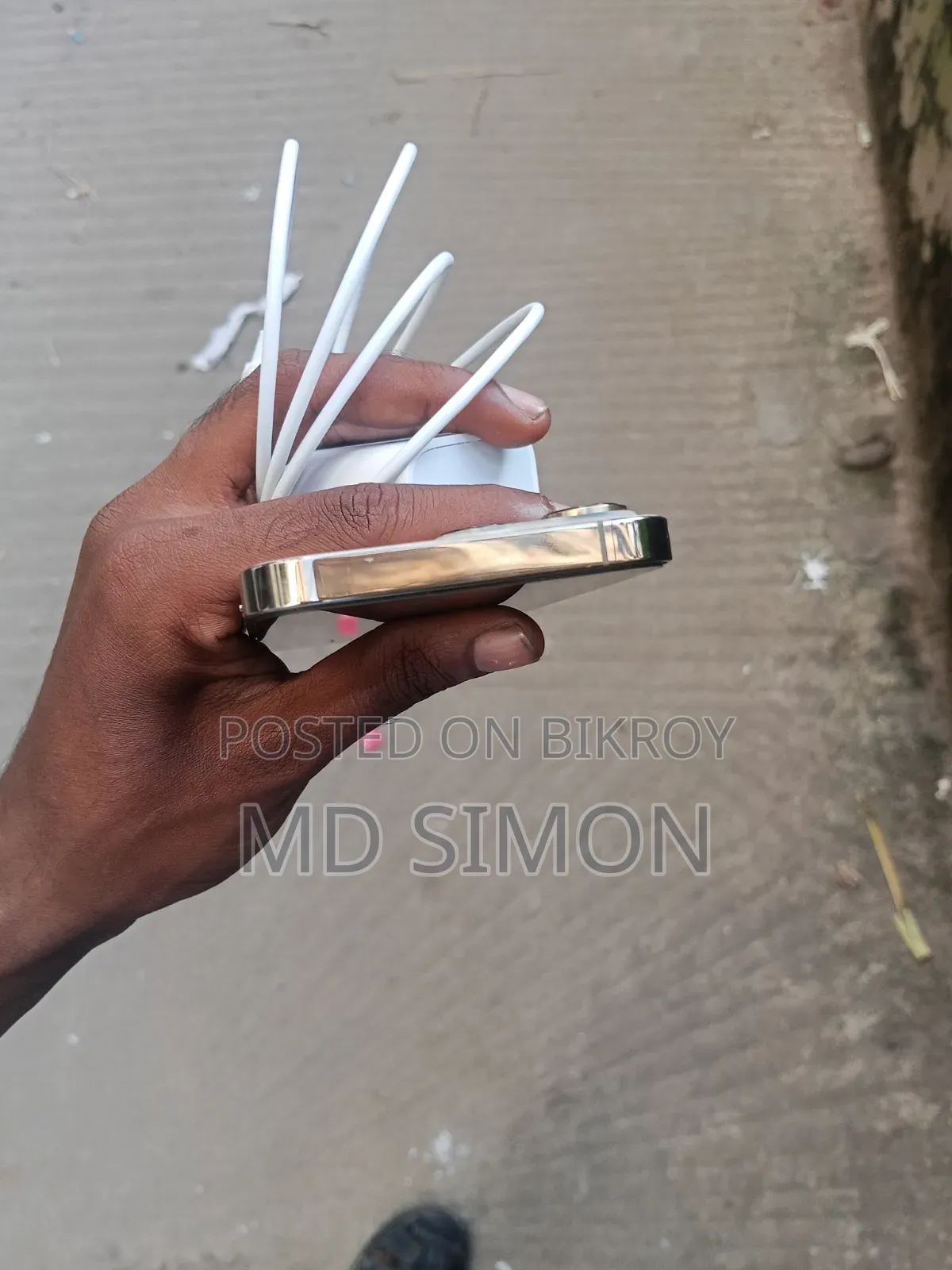 অ্যাপল আইফোন ১৩ প্রো ১২৮ জিবি গোল্ড