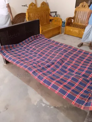 Single Bed (Mehegoni Katt)