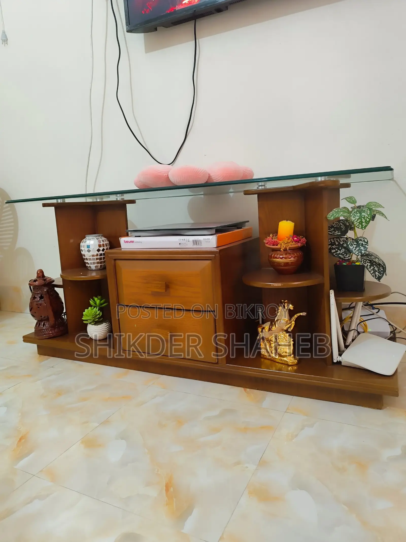 টিভি কেবিনেট