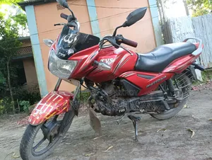 টিভিএস মেট্রো প্লাস ২০১৯ লাল