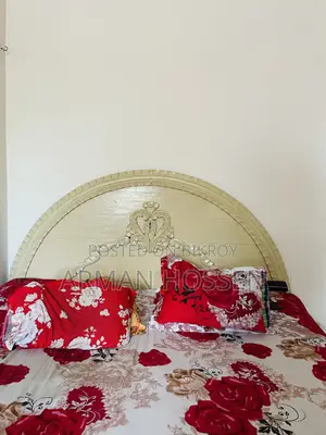 Original Teak Wood Bed 6/7 Feet in Chattogram