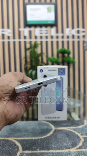 স্যামসাং গ্যালাক্সি এ৩৬ ১২৮ জিবি হোয়াইট