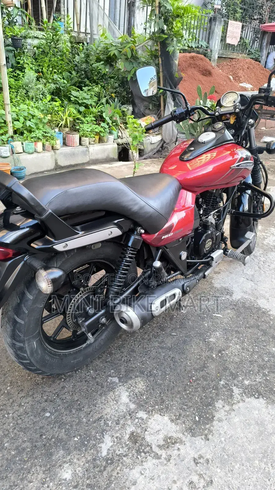 বাজাজ এভেঞ্জার ১৬০ স্ট্রিট ২০২১ লাল