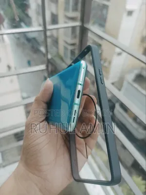 ওয়ানপ্লাস এইটি ১২৮ জিবি গ্রিন