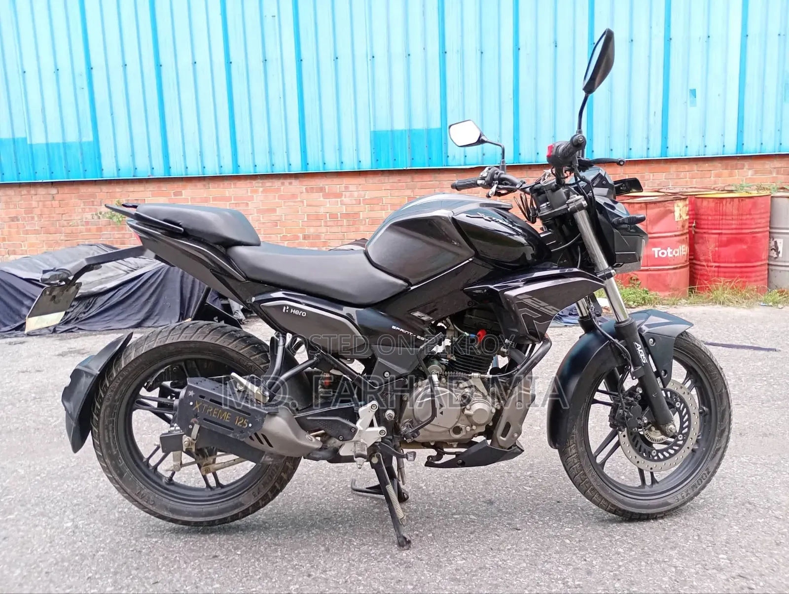 হিরো এক্সট্রিম ১২৫আর ২০২৫ ব্ল্যাক