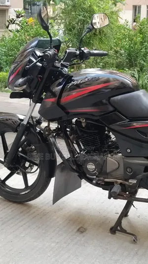 বাজাজ পালসার ১৫০ ২০১৯ ব্ল্যাক