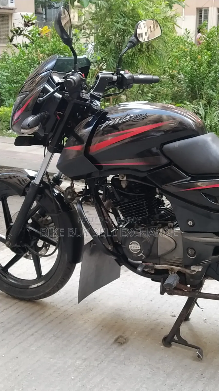 বাজাজ পালসার ১৫০ ২০১৯ ব্ল্যাক