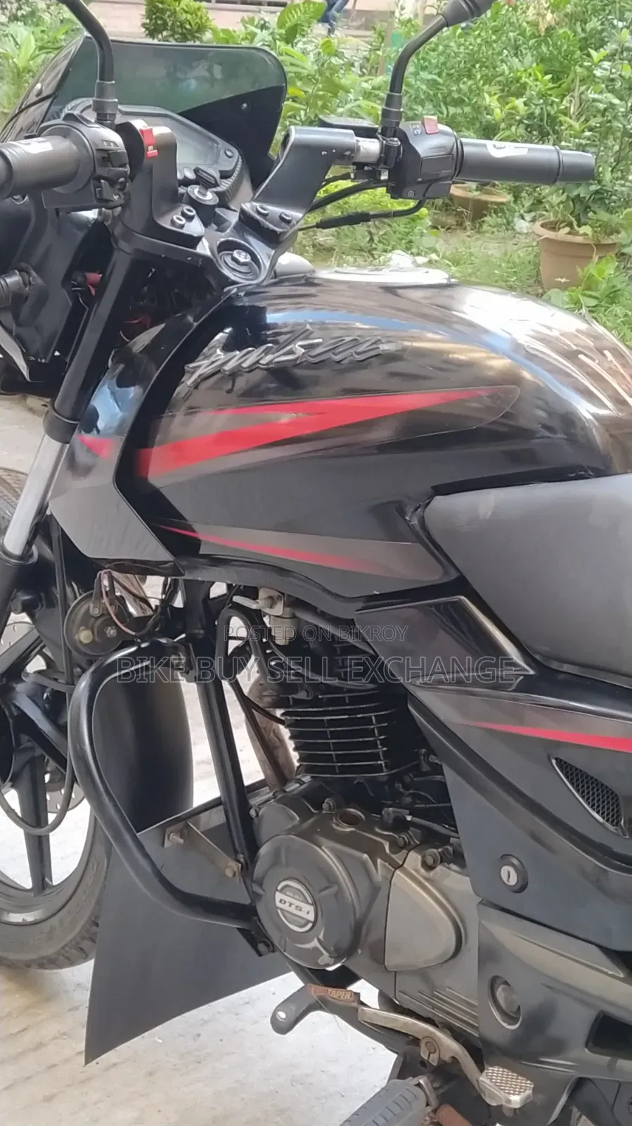 বাজাজ পালসার ১৫০ ২০১৯ ব্ল্যাক