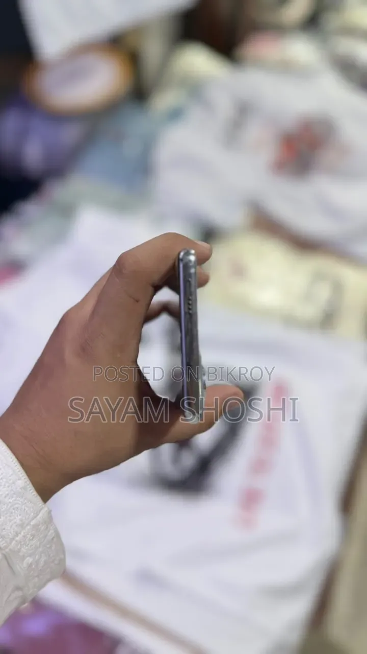 Tecno Camon 40 Pro 4G 256 GB White