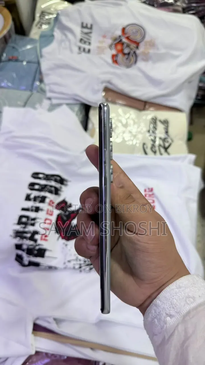 Tecno Camon 40 Pro 4G 256 GB White