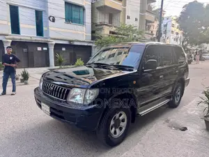 Toyota Land Cruiser Prado 2.7 5dr 2002 Black