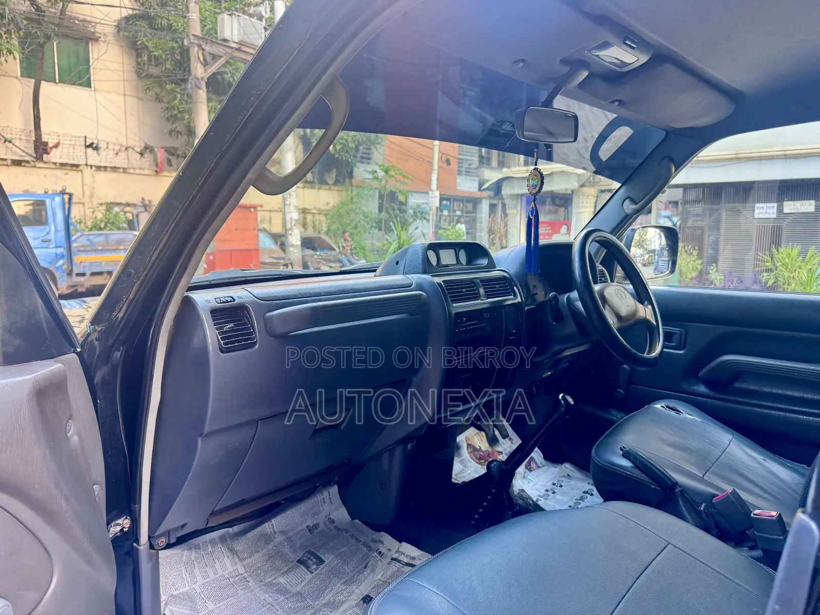 Toyota Land Cruiser Prado 2.7 5dr 2002 Black