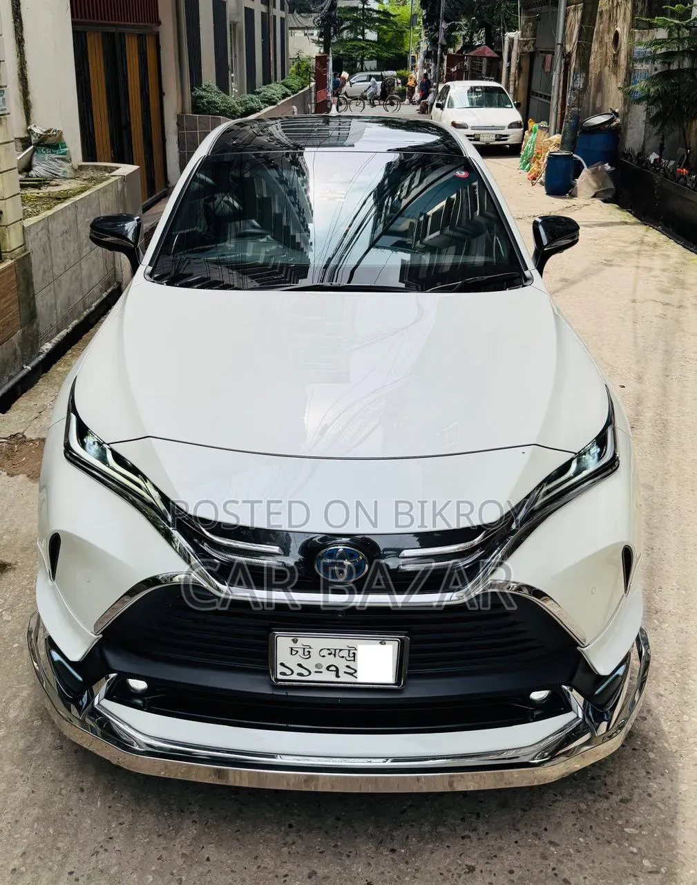 Toyota Harrier Hybrid Z 2020 White