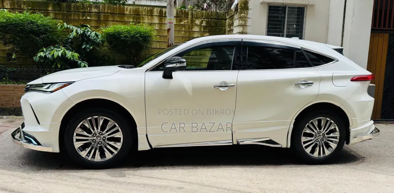 Toyota Harrier Hybrid Z 2020 White
