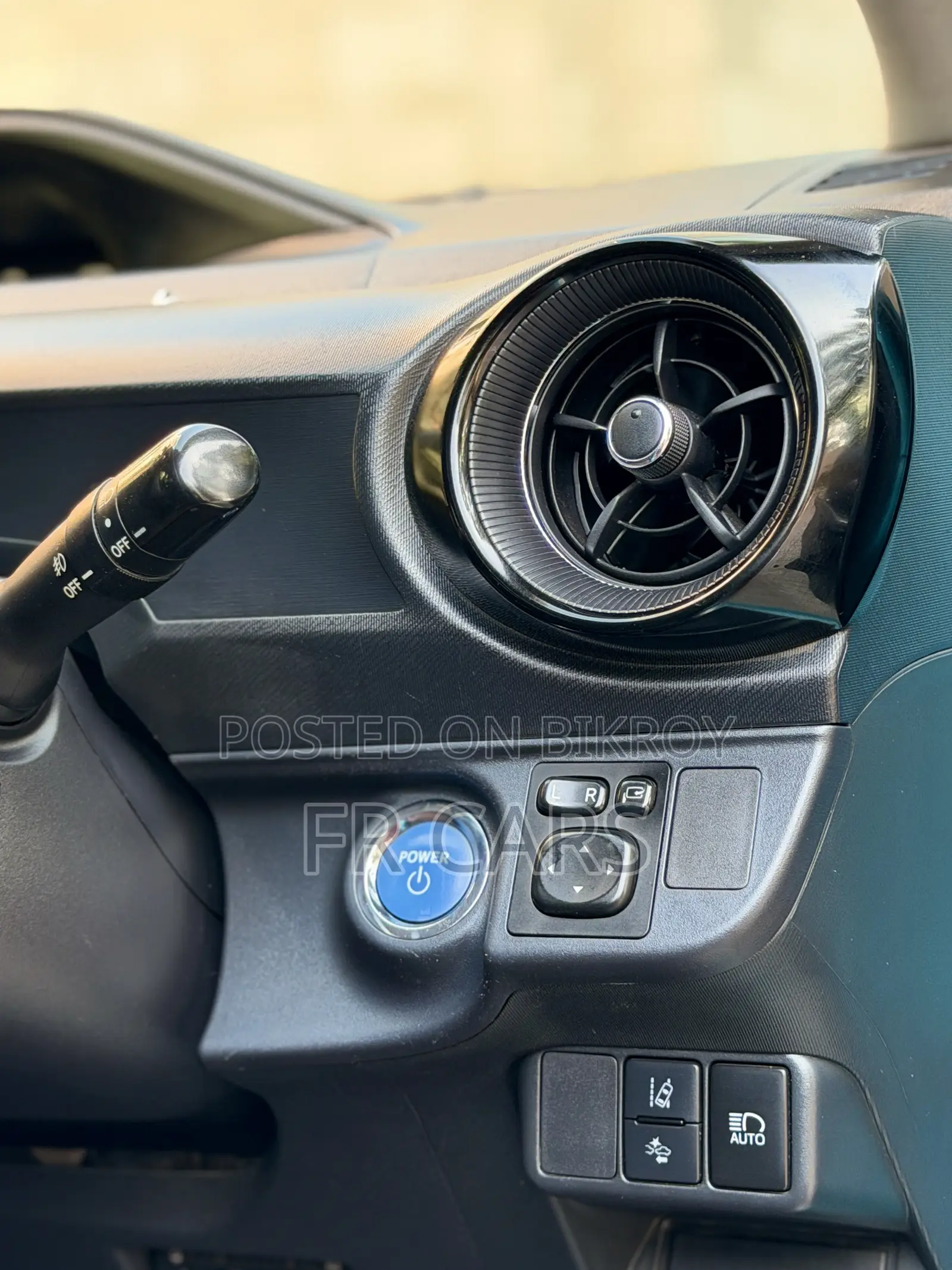 Toyota Aqua 2017 Blue