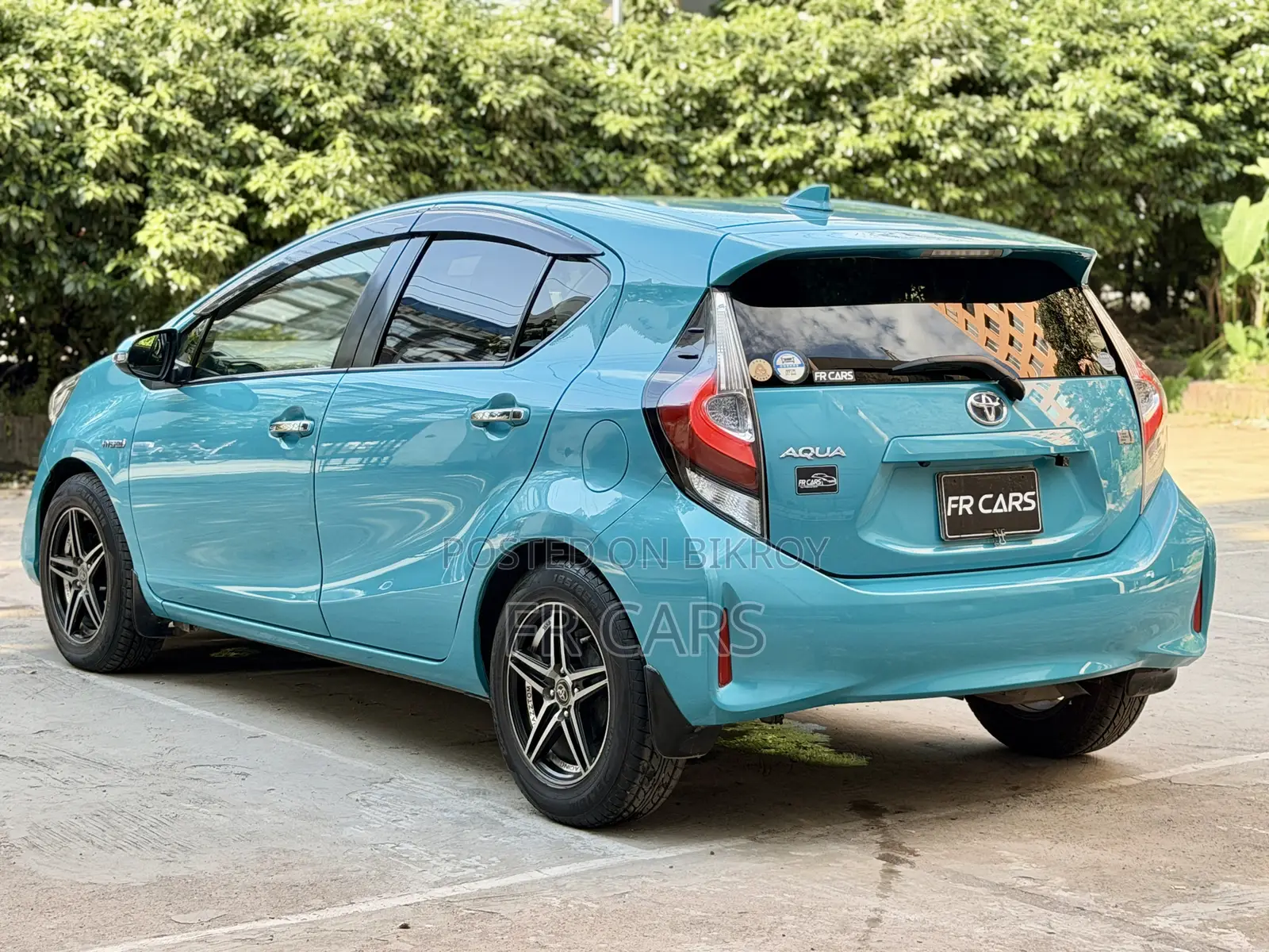 Toyota Aqua 2017 Blue