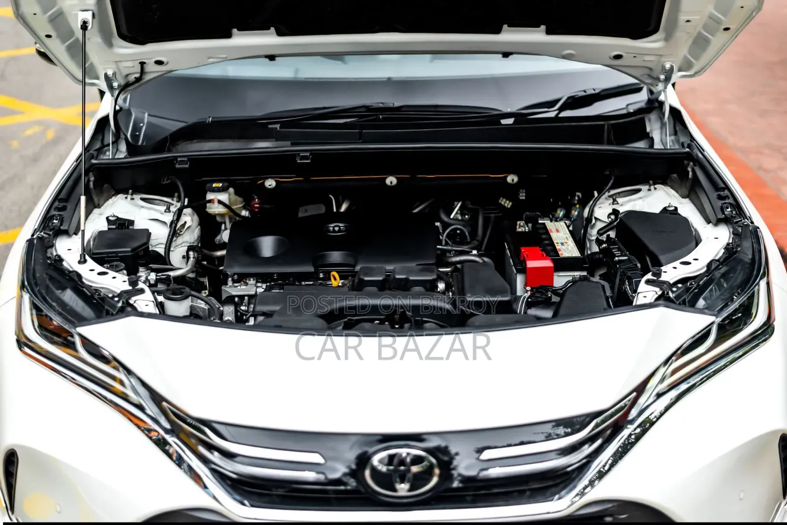 Toyota Harrier Hybrid Z 2020 White
