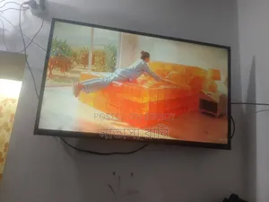 45 Inch Walton TV