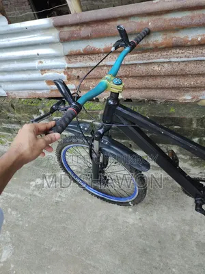 সুদু কালার টা চেন্জ করে ইসপেরে রং দিয়ে কালো কালার কার হয়েছে