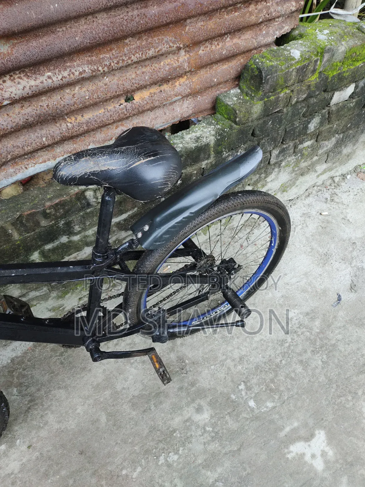 সুদু কালার টা চেন্জ করে ইসপেরে রং দিয়ে কালো কালার কার হয়েছে