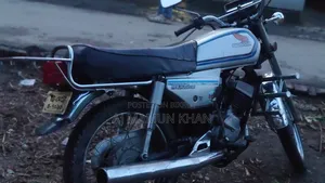 হোন্ডা ২০০০ সিলভার