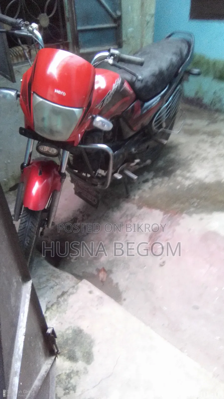 মোটরসাইকেল ২০১২ লাল