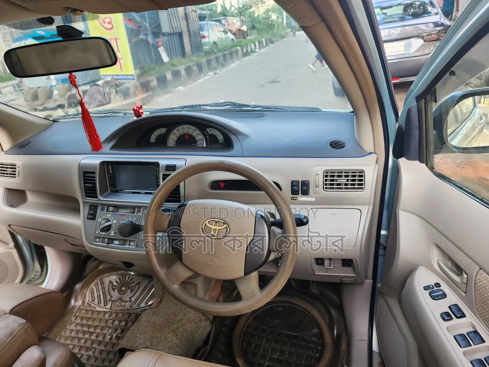 টয়োটা রাউম ২০০৯ সিলভার