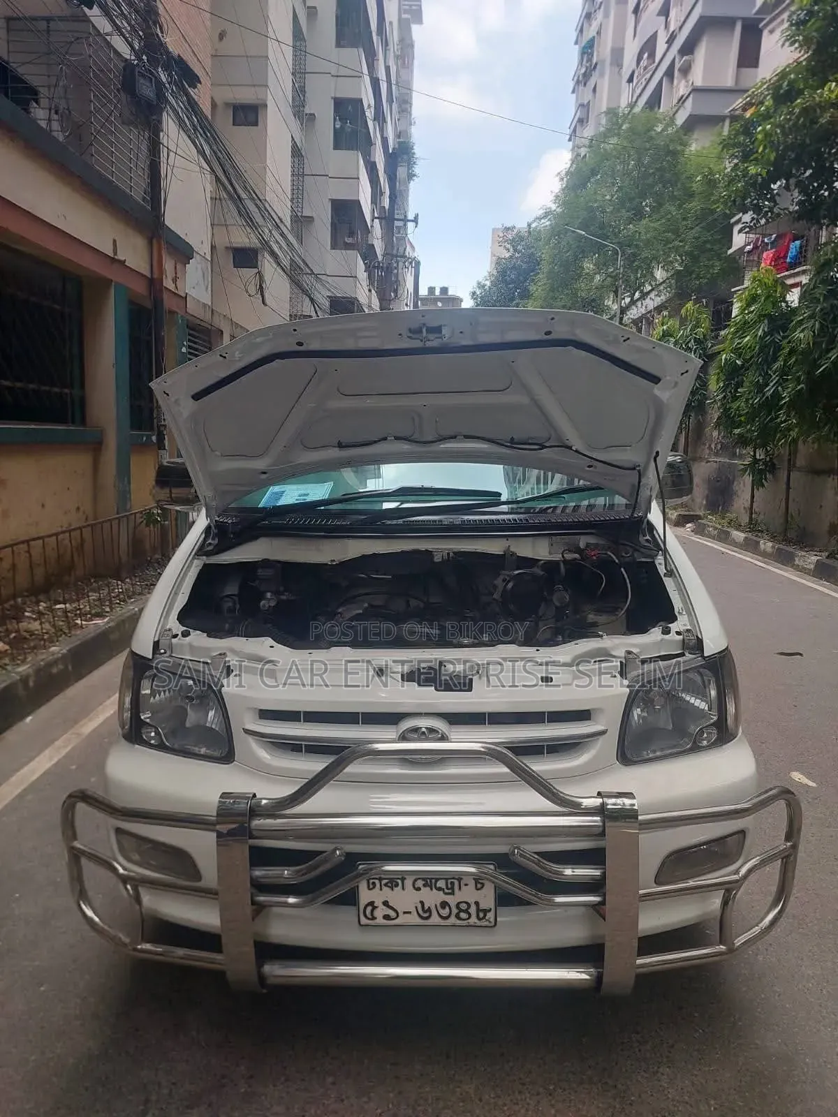 টয়োটা টাউনএস ২০০১ সাদা