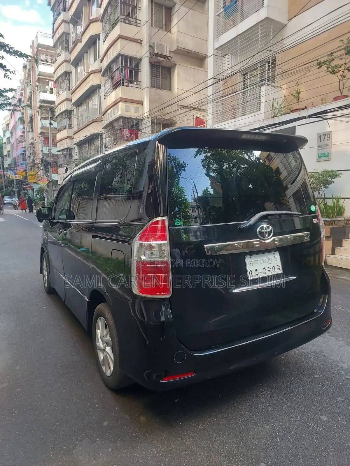 Toyota Noah 2009 Black