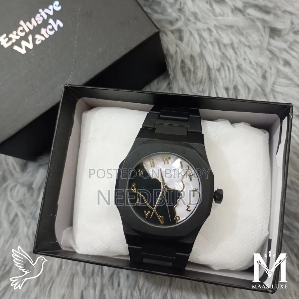 Arabic Aura Luxe Dual-Tone Dial Black Quartz Watch | 5 Colours