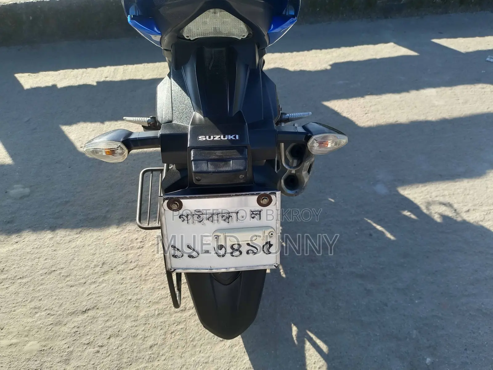 সুজুকি জিক্সার এসএফ ২০২০ ব্লু