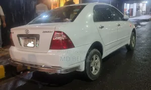 টয়োটা করোল্লা ২০০৬ সাদা
