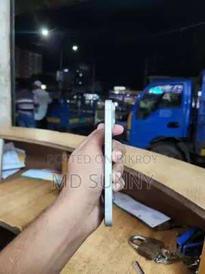 নতুন Apple iPhone 14 128 GB সাদা