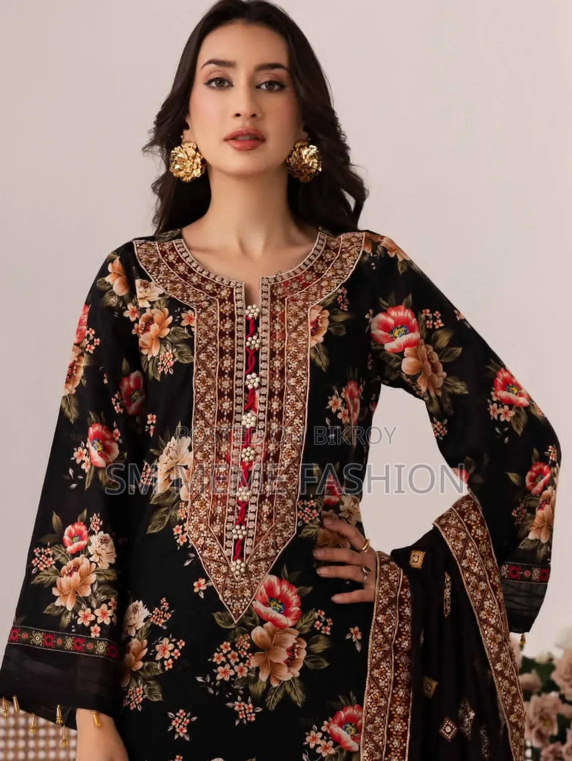 Ready-made
"Dubai Micro Stitch Fabric"