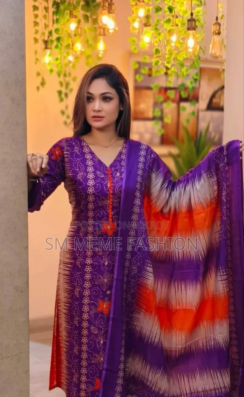 Ready-made Three Piece
Body: Cotton fabric, lace on the neckline.