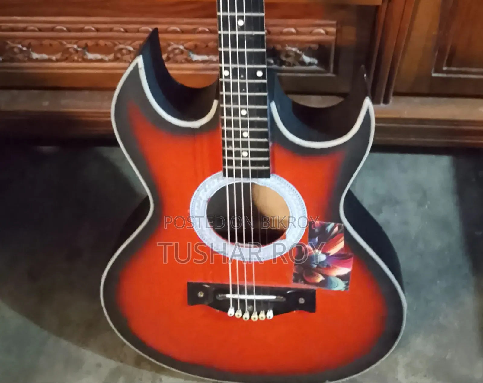 গিটার বিক্রির জন্য