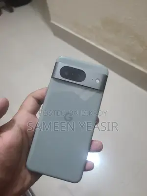 EL A8 8 GB Gray