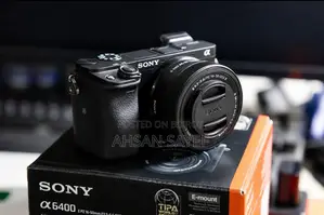 Sony A6400 Mirrorless Camera With Sony E PZ 16-50mm F/3.5-5.6 OSS II