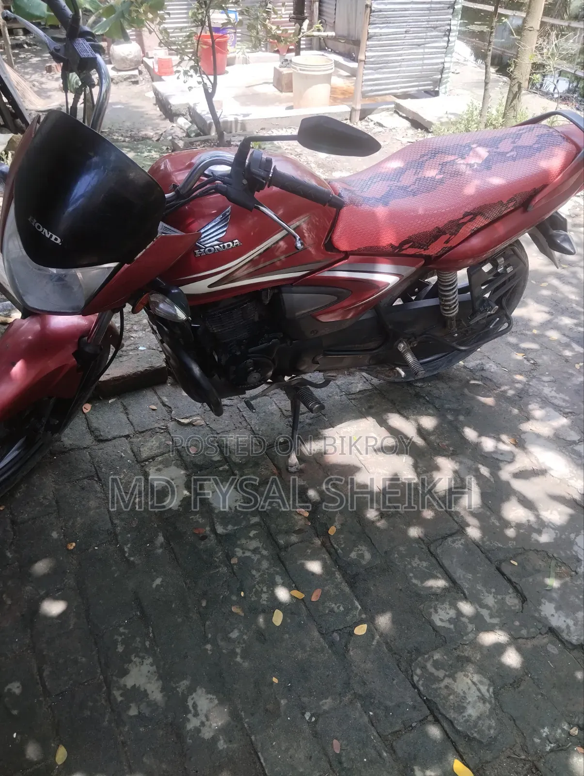 Honda CB 2016 Red