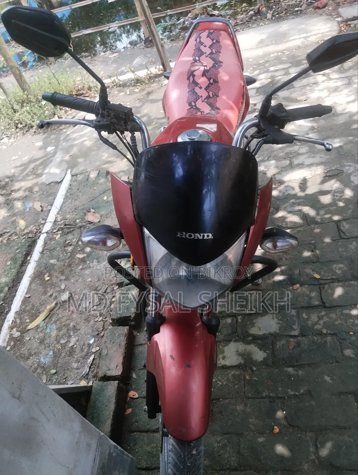 Honda CB 2016 Red