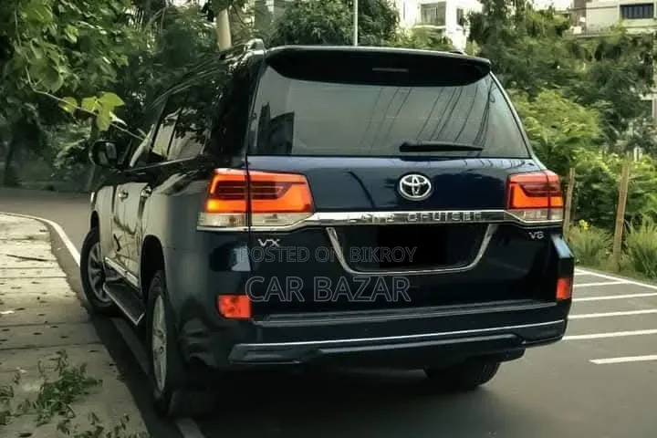 Toyota Land Cruiser 4.5 V8 VXR 2017 Blue