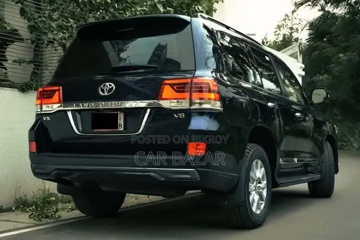 Toyota Land Cruiser 4.5 V8 VXR 2017 Blue