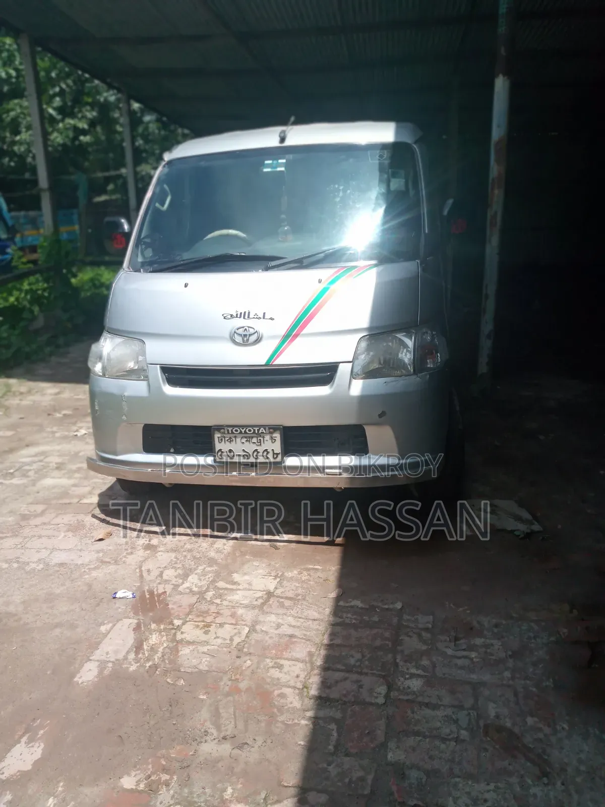 Toyota Noah 2010 Silver