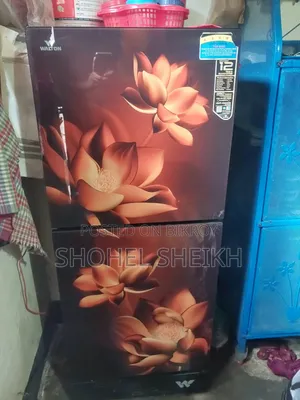 A fridge will be sold, bought a few days ago, in fresh condition