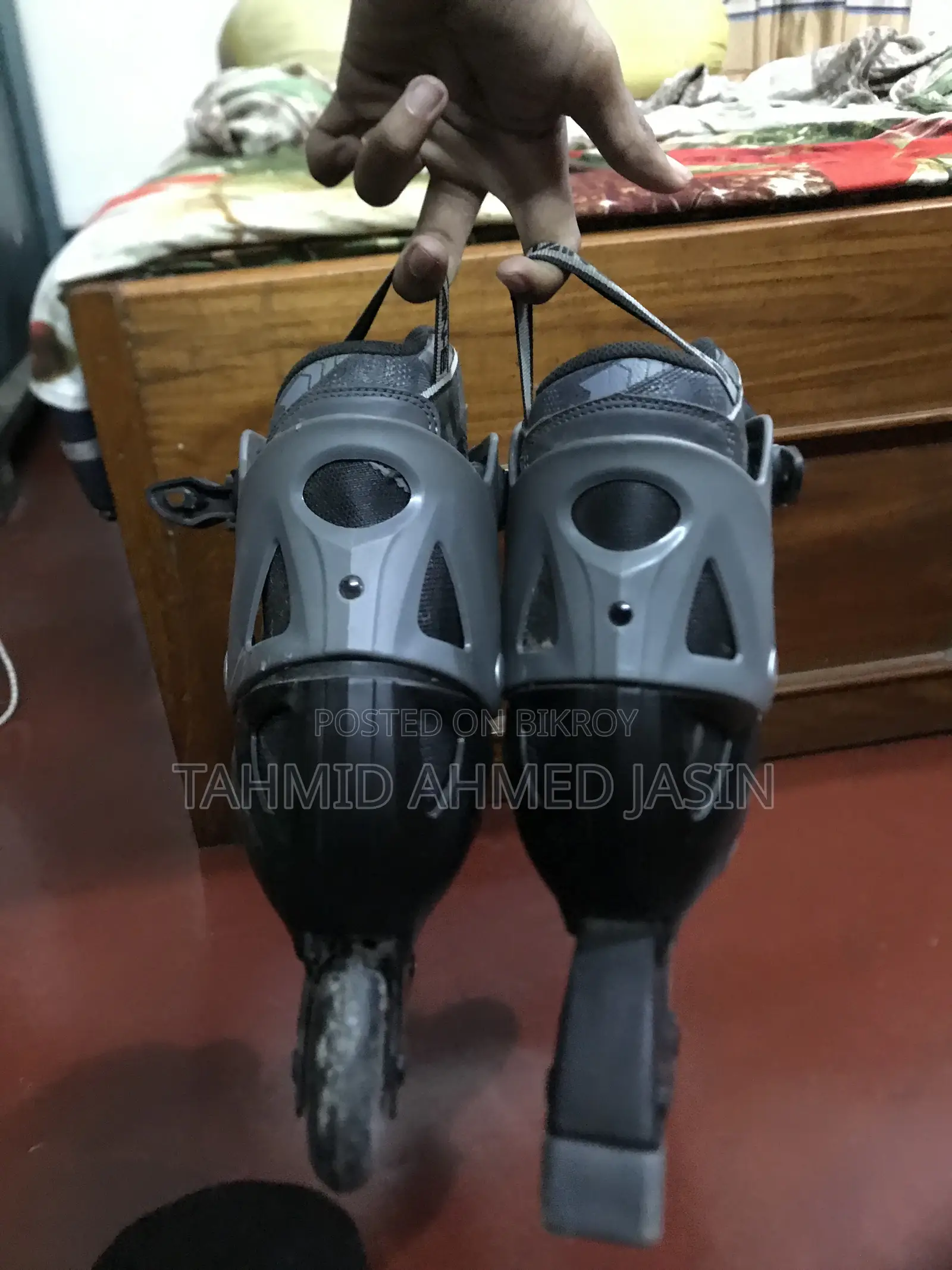 ৩৯-৪০ সাইজের স্কেট শু