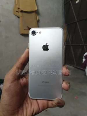 অ্যাপল আইফোন ৭ ৩২ জিবি সিলভার