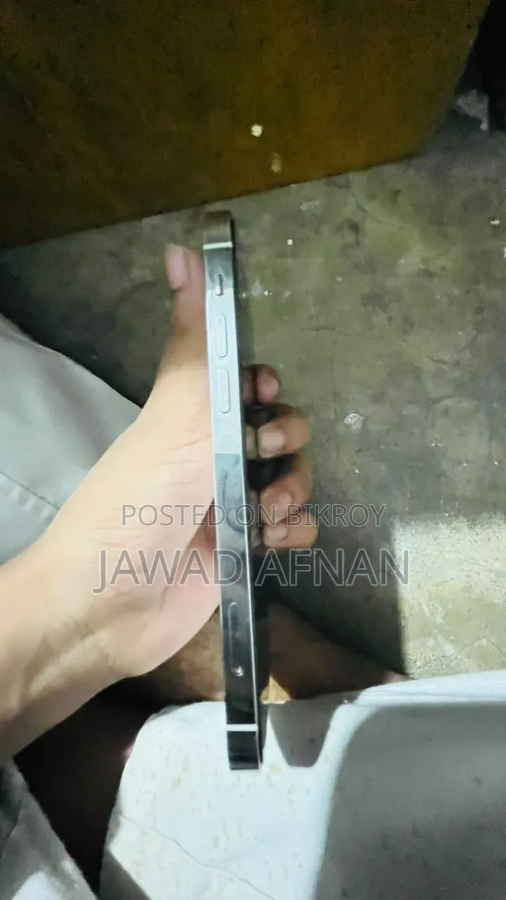 অ্যাপল আইফোন ১২ প্রো ১২৮ জিবি হোয়াইট