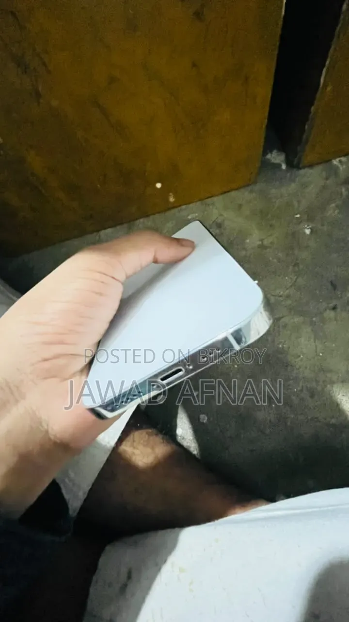 অ্যাপল আইফোন ১২ প্রো ১২৮ জিবি হোয়াইট
